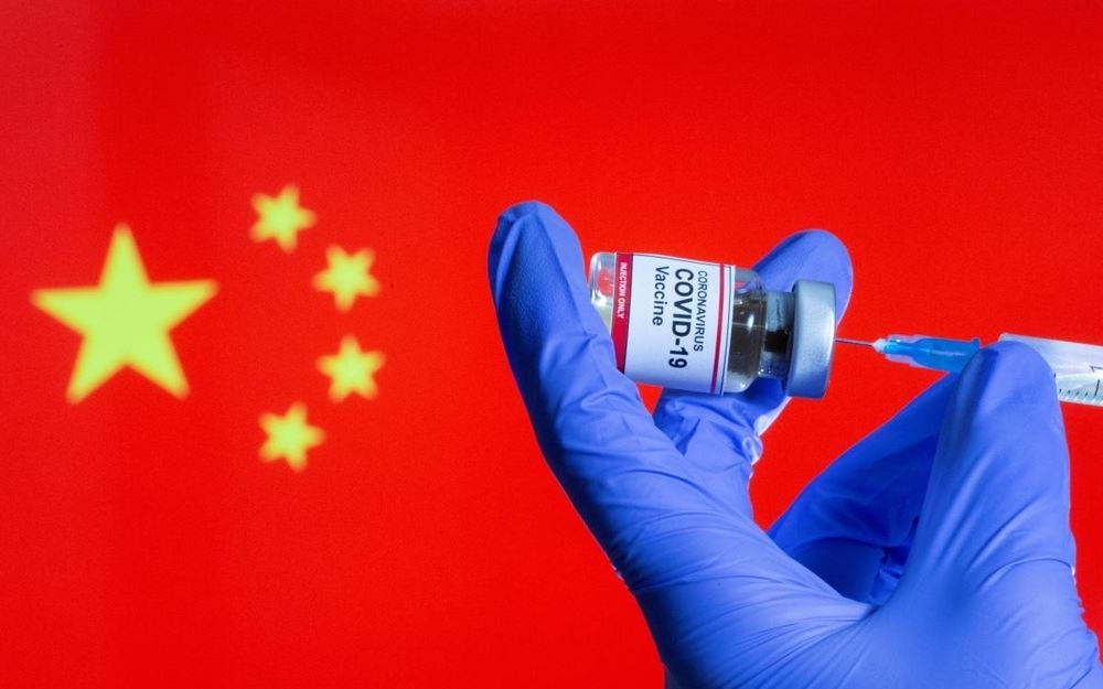 القصة الكاملة للقاح الصيني… “لا بدّ من تفاعلات الموت”!