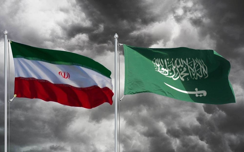 إيران: لا تنازل عن النفوذ العربي… نعم للحوار مع السعودية