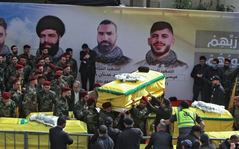 حزب الله يضع لبنان على حافة الهاوية