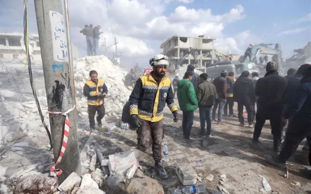 النظام السوري لضحايا الزلزال: “الجوع أو الركوع”