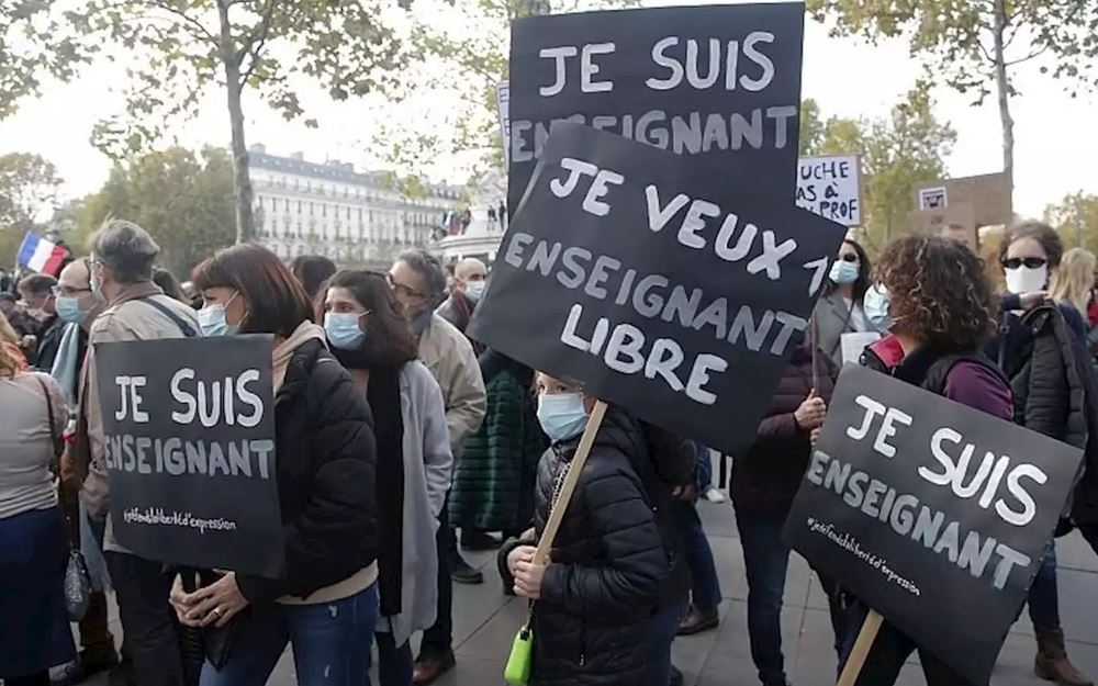 فرنسا مسؤولة أولاً عن انعزالية المسلمين أو مجتمعهم المضاد