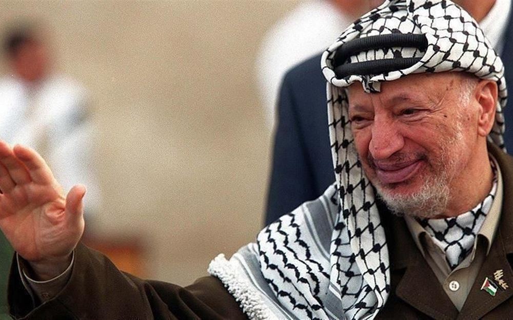 في ذكرى رحيل أبي الفلسطينيّين: ياسر عرفات صانع الأمل