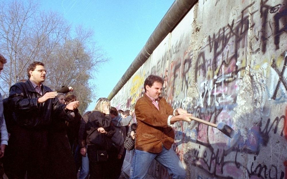 انهيار الجدران: برلين – كابول – وبيروت Next؟ (1)