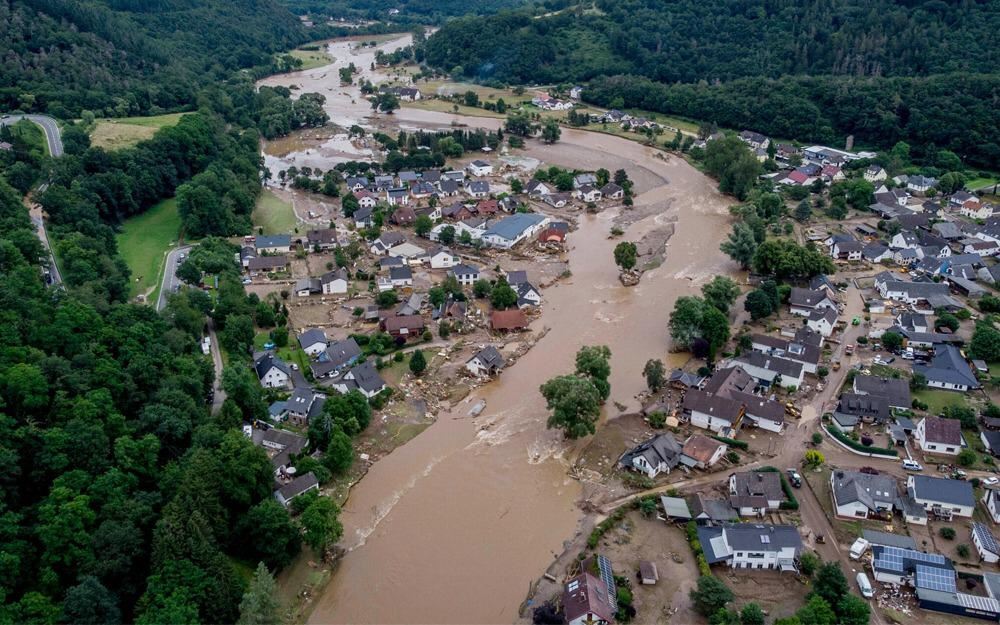 “نيويورك تايمز”: لا أحد آمن من الفيضانات