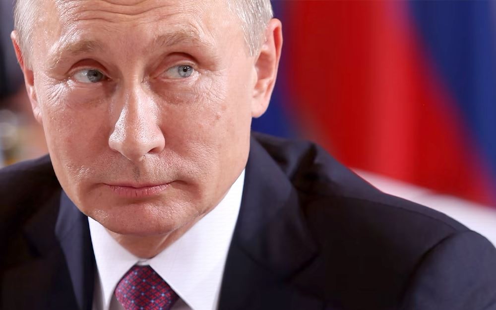 بوتين… صانع الأساطير.. وقاتلها