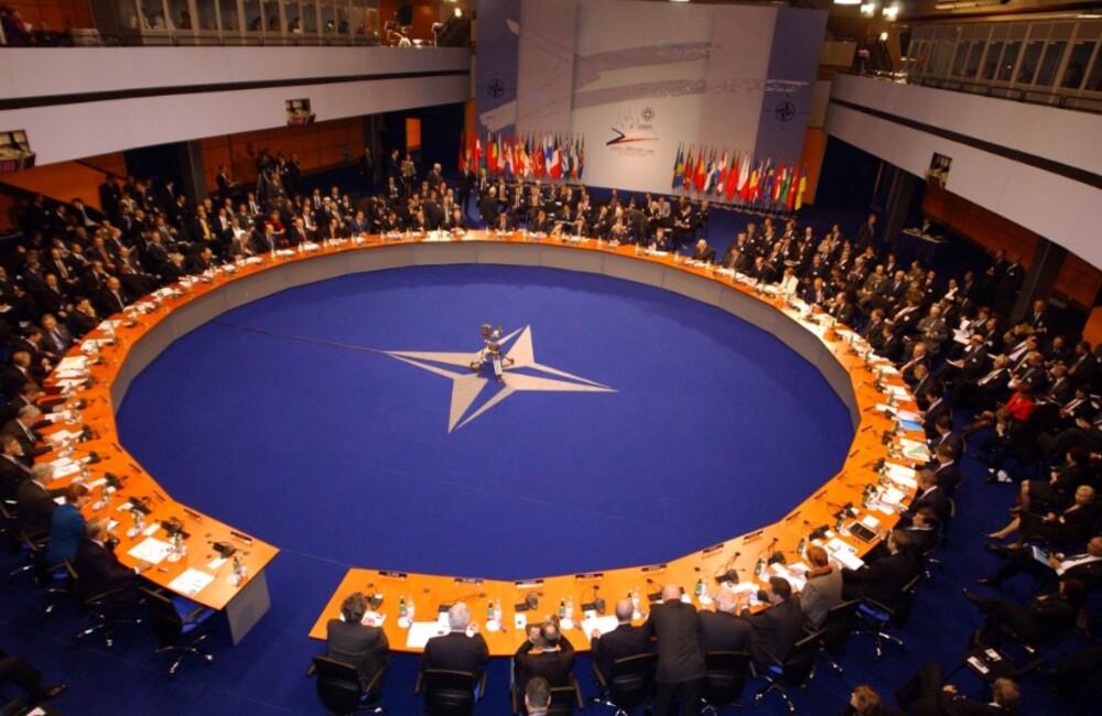 الناتو في يوبيله الماسيّ: خطر أميركيّ وتحدٍّ صينيّ